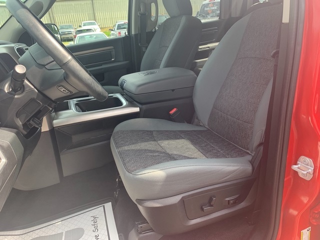 Pre Owned 2017 Ram 1500 Horn 4wd