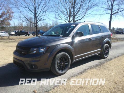 New 2019 DODGE Journey SE