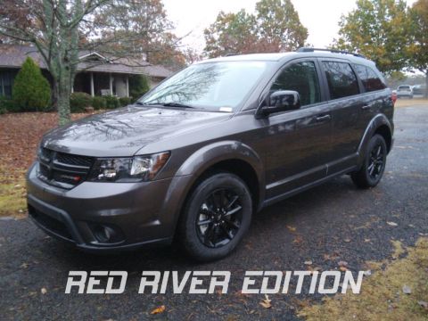 New 2019 DODGE Journey SE